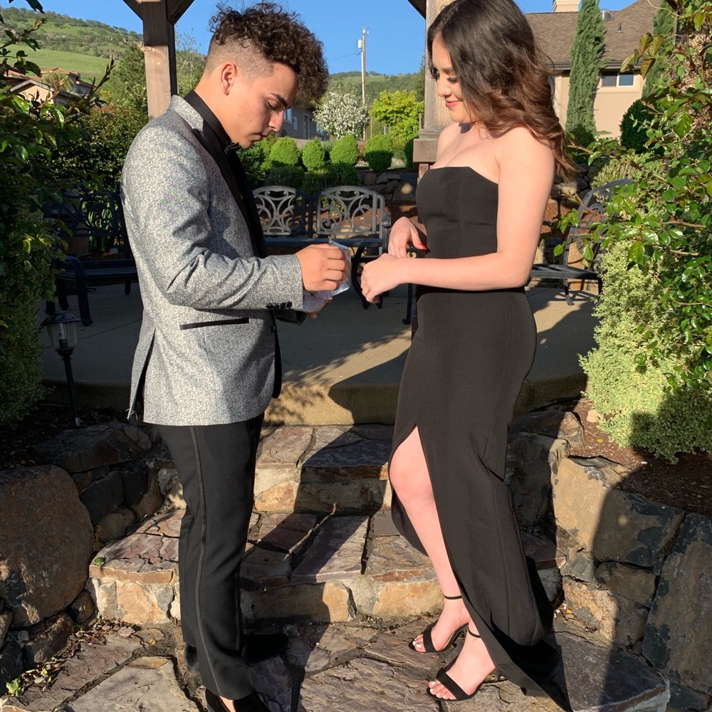 Black gown only wore once